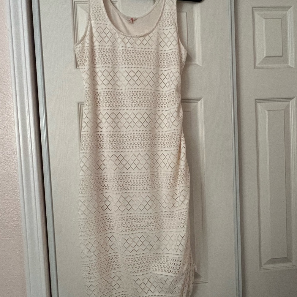 Elegant Cream Lace Dress